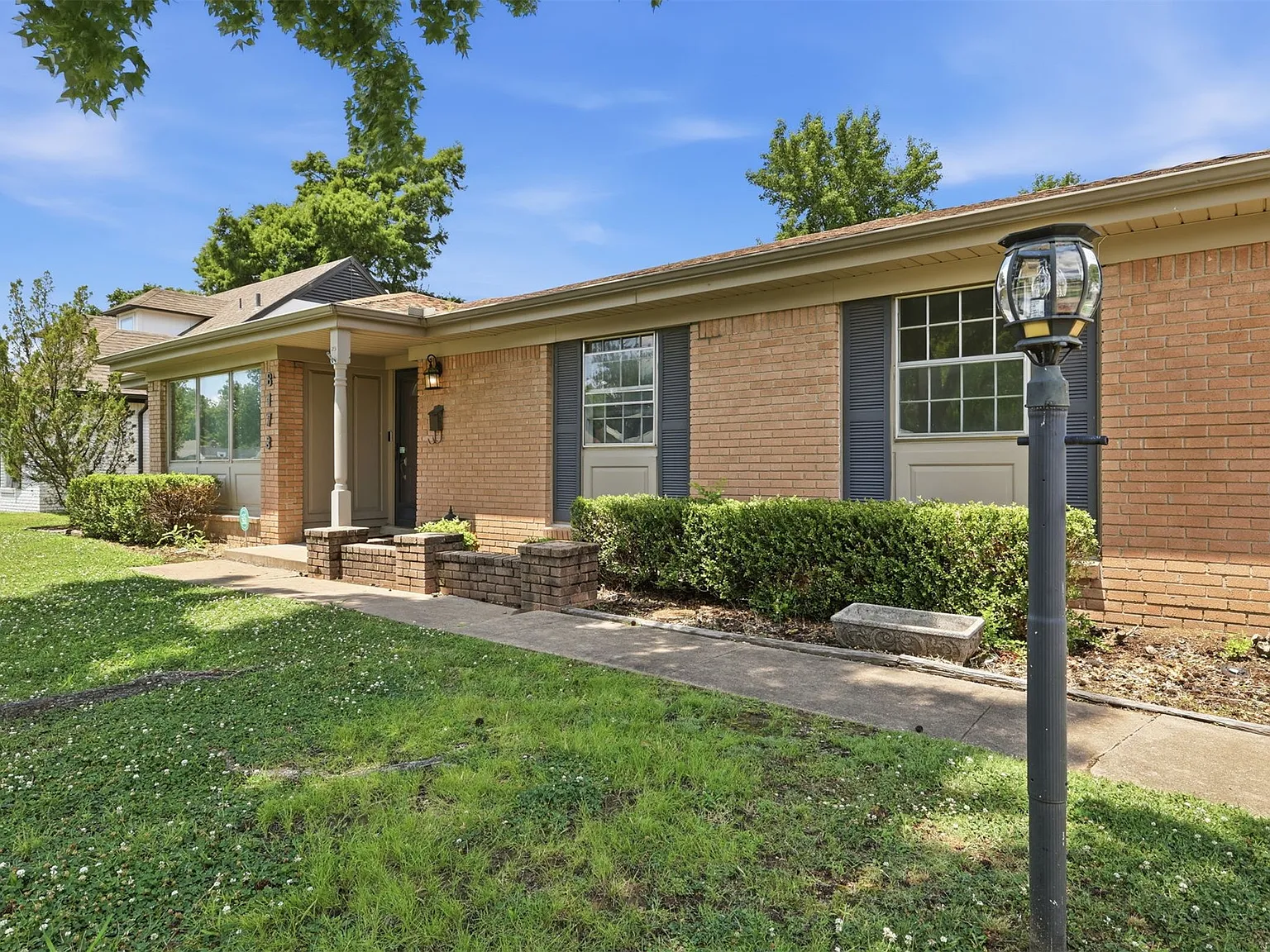 3 bed, 2.0 bath, 1536 sqft, $1,650 — Photo 3