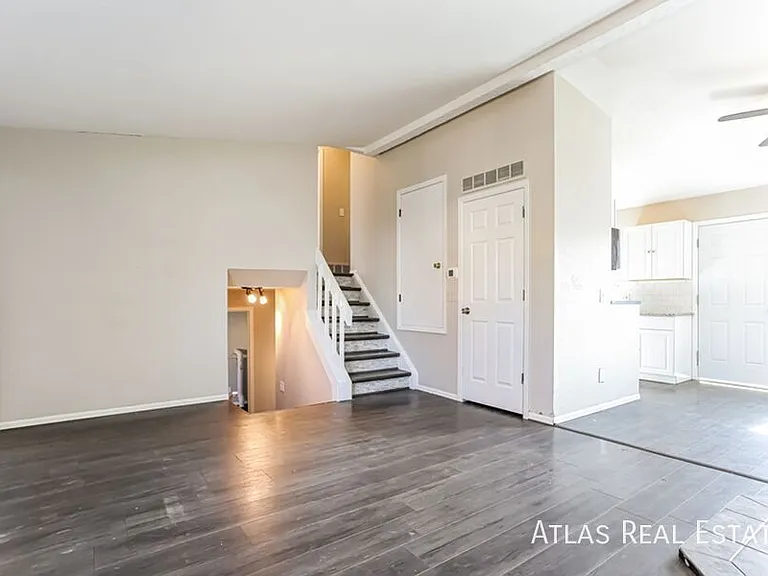 4802 S Quintero Cir — Photo 2