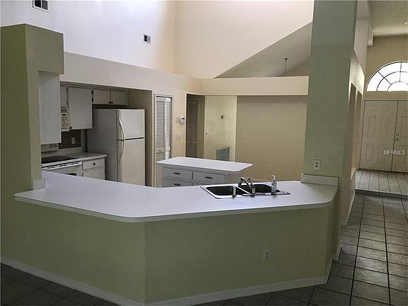 5th image of 9422 Rockrose Dr