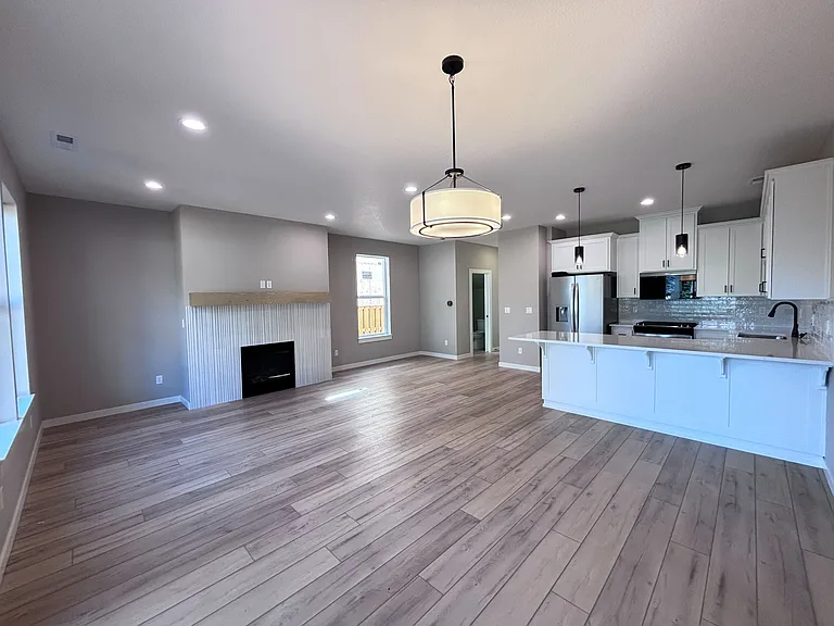 4848 Elvira St N #1 — Photo 2