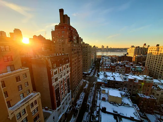 Rented by Rachel Realty | media 33