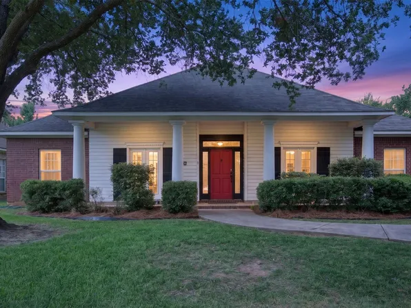 138 Downing Ct, Bossier City, LA 71111