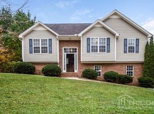 2331 Sandspring Dr SW, Atlanta, GA 30331