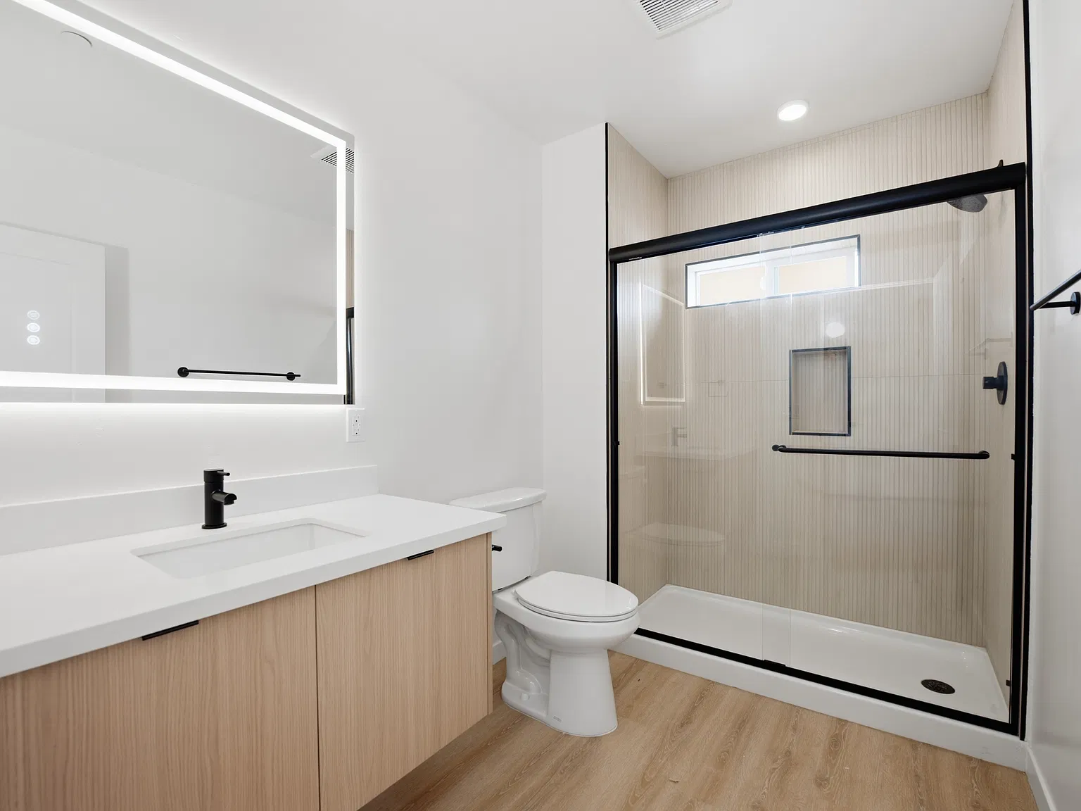 1 bed, 530 sqft, $2,300 — Photo 2