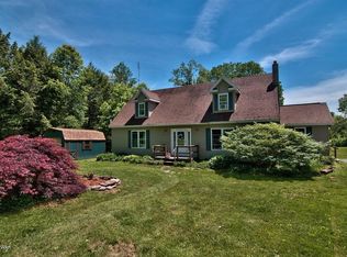 474 Rutledgedale Rd, Equinunk, PA 18417