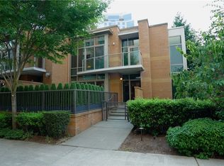 10672 NE 9th Pl, Bellevue, WA 98004