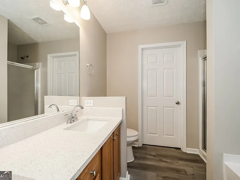 208 Arbor Creek Dr — Photo 10