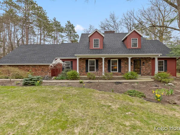 3310 Lake Dr, Allegan, MI 49010
