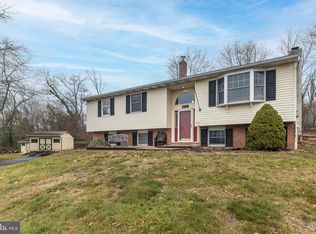 1605 N Valley Rd, Pottstown, PA 19464