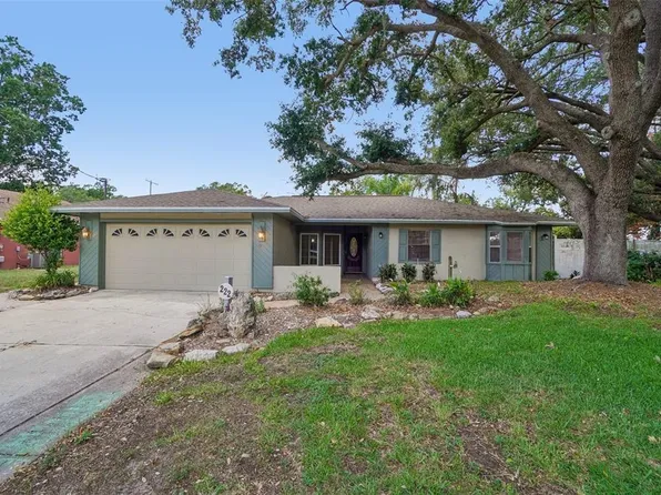 222 Lakeview Dr, Auburndale, FL 33823