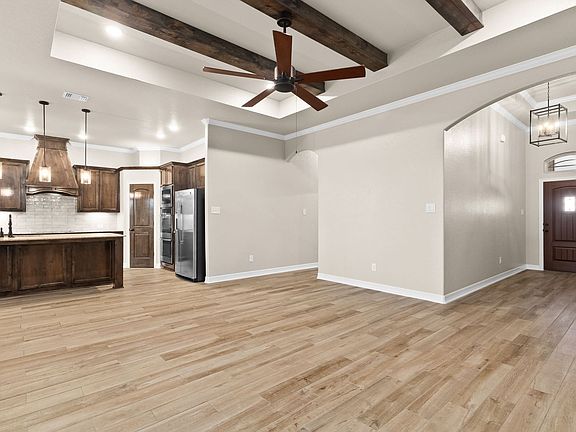 3rd image of 8202 Wellcrest Dr