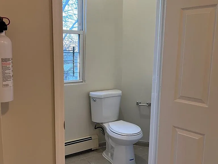 47 Delavan Ave #2 — Photo 19