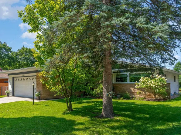 2909 Dina St, Midland, MI 48642