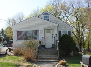 23 Livingston Rd, Carmel, NY 10512