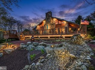 18 Hazlewood Dr, Lake Harmony, PA 18624
