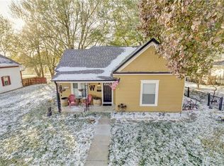 408 N 3rd St, Savannah, MO 64485