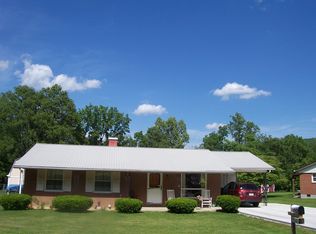 820 Oneida Trl, Covington, VA 24426
