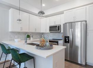 52 W Washington Ln #9ZV5CWJWK, Philadelphia, PA 19144