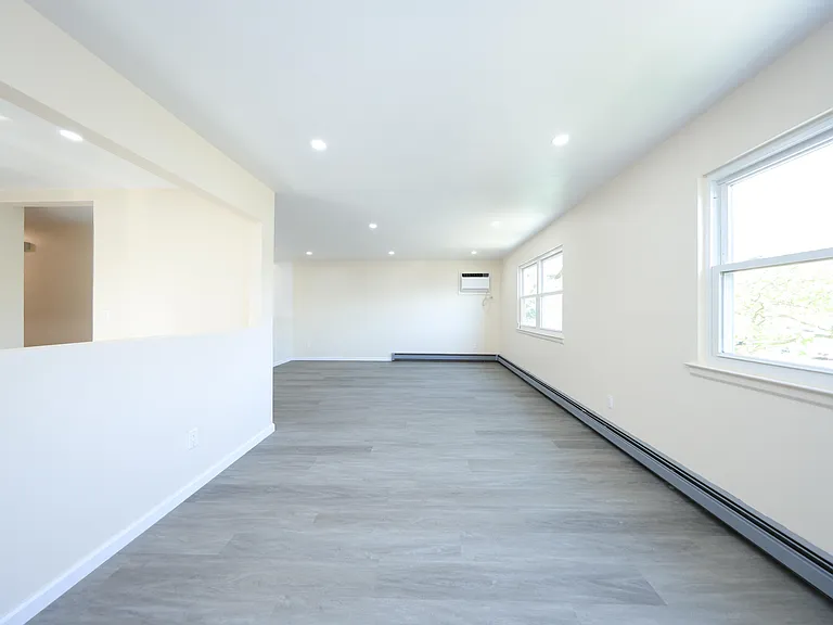 275 Katan Ave #2 — Photo 6