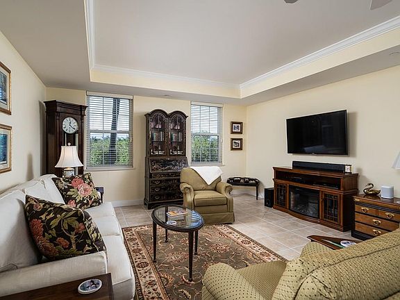 4th image of 4775 S Harbor Dr APT 206