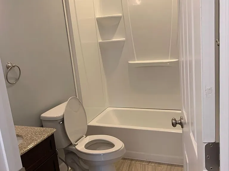 213 Quaker Rd — Photo 17