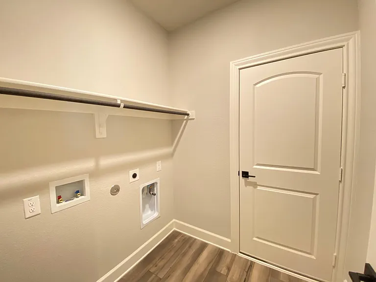 2109 Atwood Dr — Photo 7