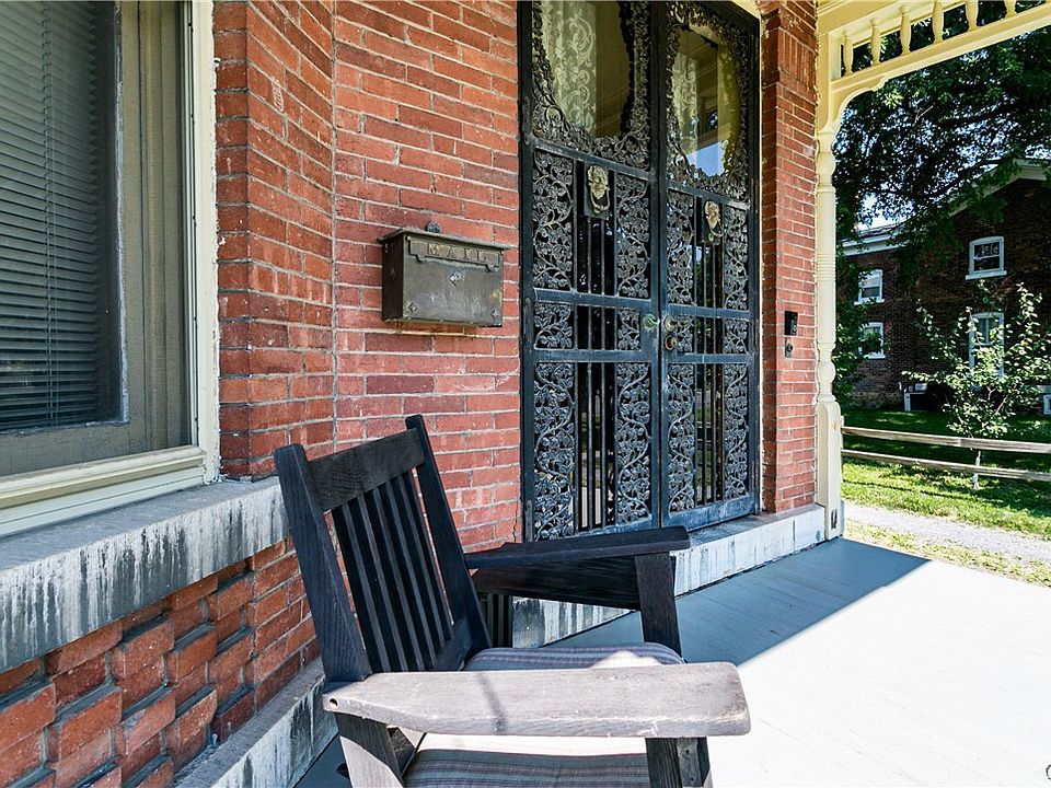 305 Sycamore St, Liverpool, NY 13088 Zillow