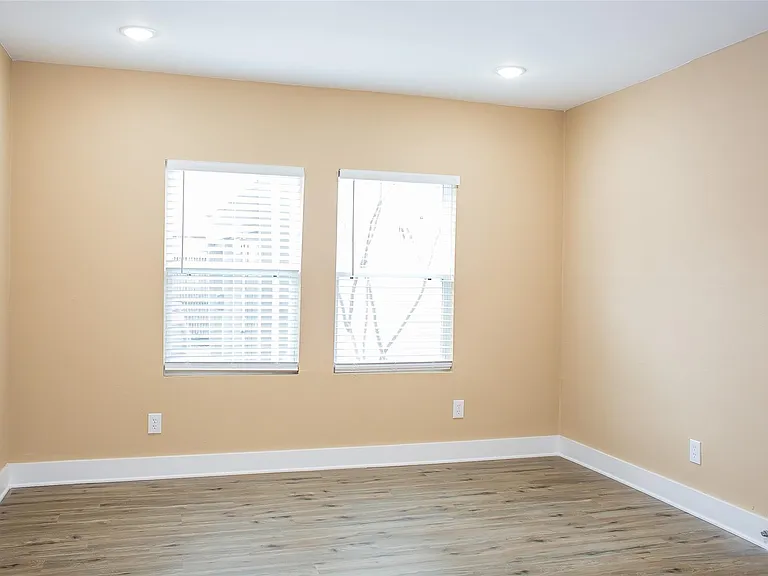 2301 Albans Rd — Photo 11