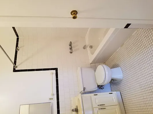 Rented by D J Real Estate LLC | media 14