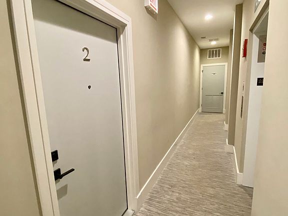 5th image of 4540 N Ravenswood Ave #10986091