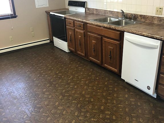 5th image of 3639 Hilleman Ave