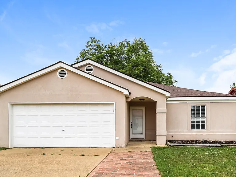 7189 Atterbury Cir W — Photo 1