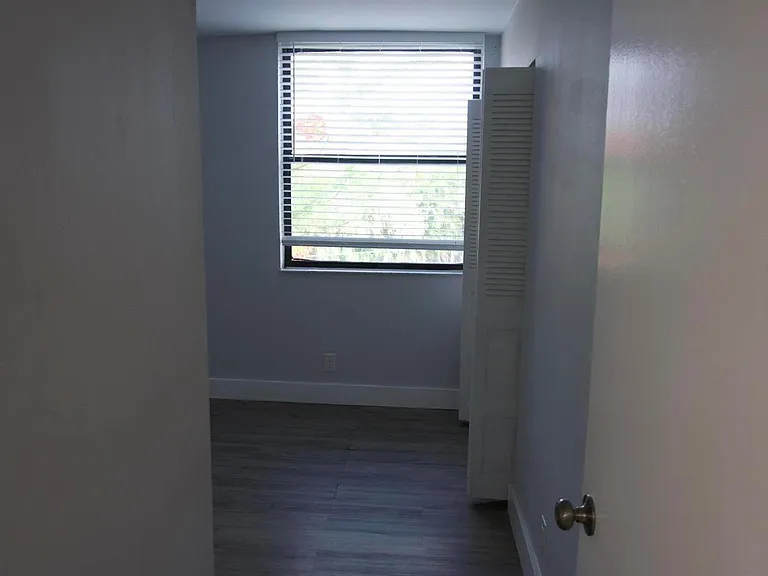 213 Lake Pointe Dr #211 — Photo 16
