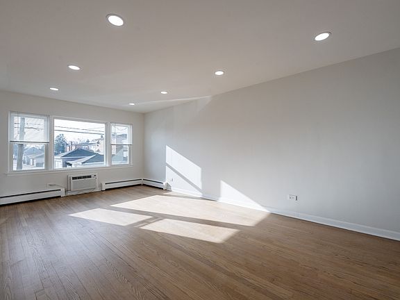 3rd image of 7335 W Fullerton Ave APT 1SE