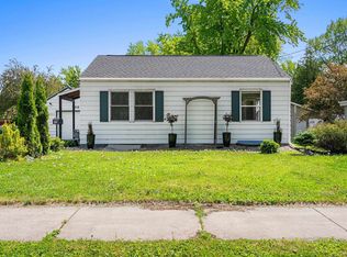 709 W 8th St, Kaukauna, WI 54130