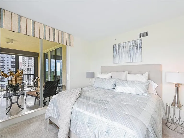 8665 Bay Colony Dr #1401 — Photo 31