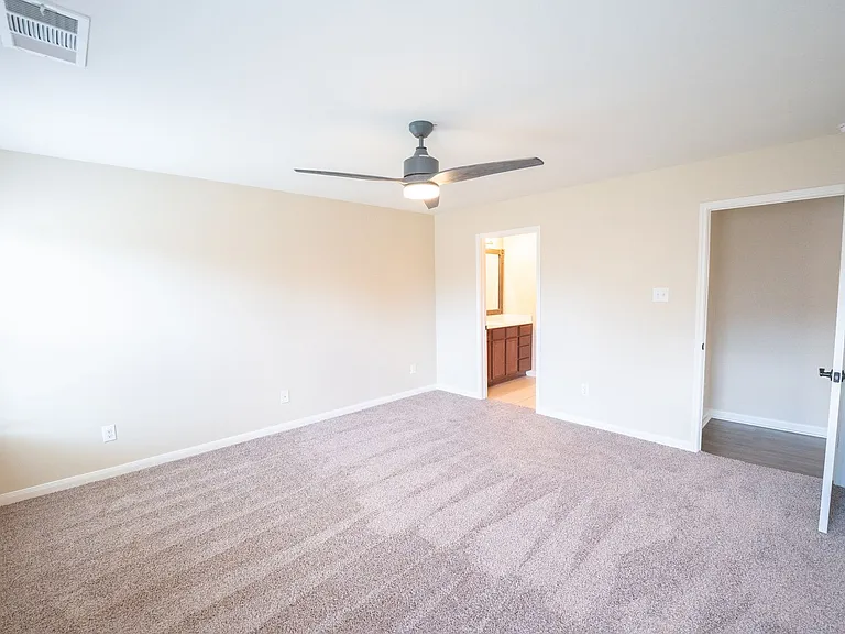 3108 Overstreet Ln — Photo 4