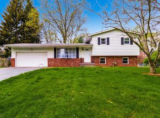 8211 E Wadora Cir NW, North Canton, OH 44720
