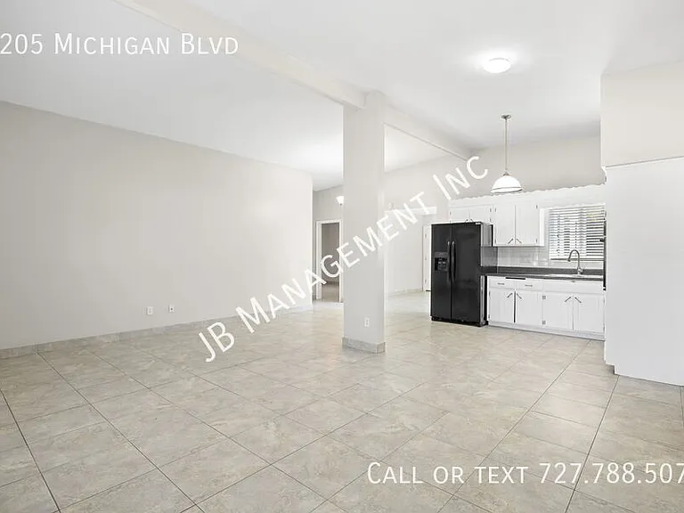 1205 Michigan Blvd — Photo 7