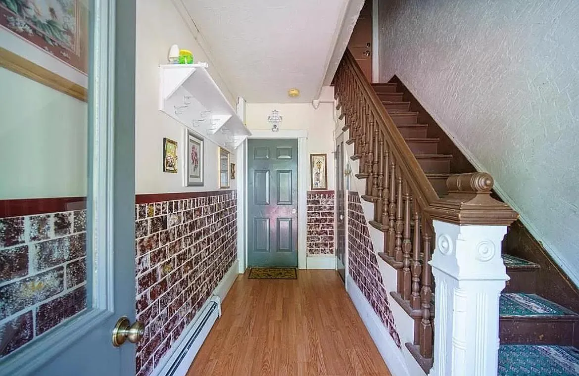 287 Pine St — Photo 3