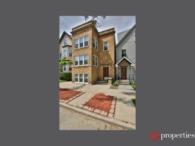 1918 W Roscoe St #3, Chicago, IL, 60657