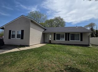 4 Price Ln, Sicklerville, NJ 08081