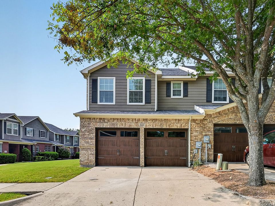 1st image of 2201 Stoneleigh Pl