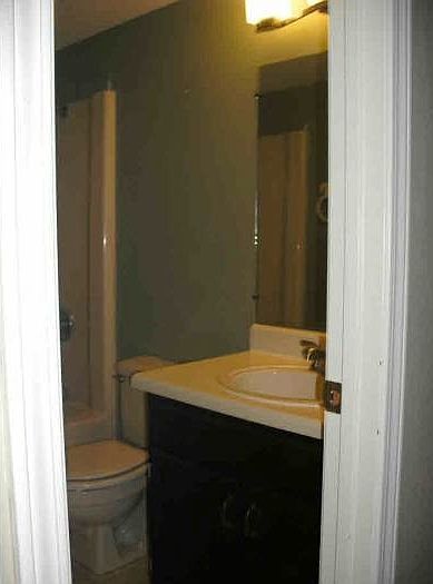 2nd image of 23 Bloomfield Dr