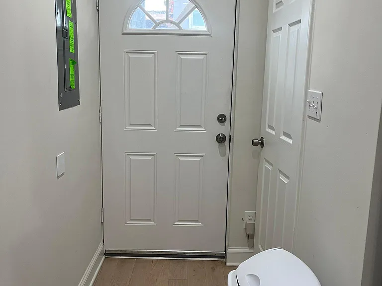 727 N Chester St — Photo 7