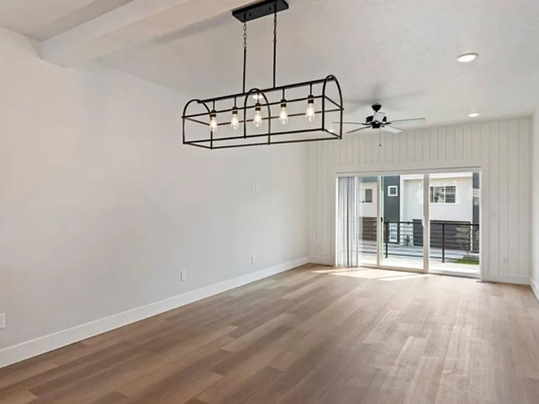 Bradbury Luxury Townhomes — Photo 14