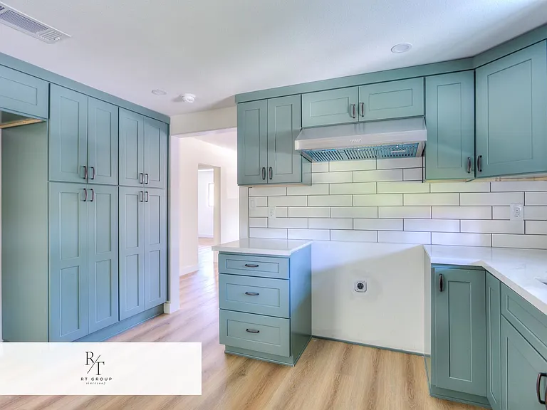 1032 S Golden West Ave #C — Photo 13