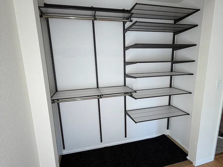 812 100th Ave NE #101 — Photo 5