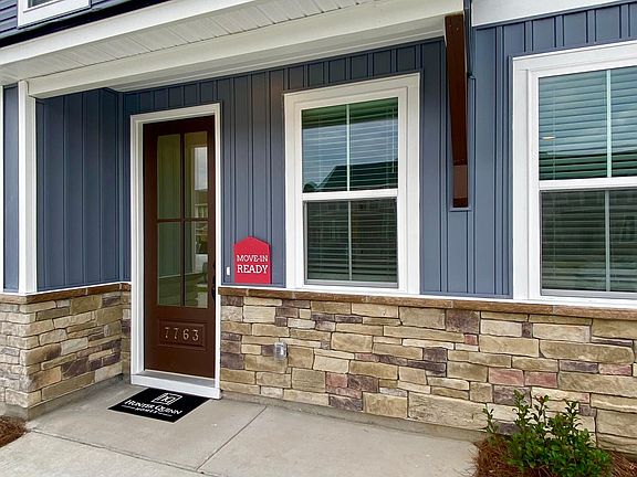 7763 Park Gate Drive Way Entrance