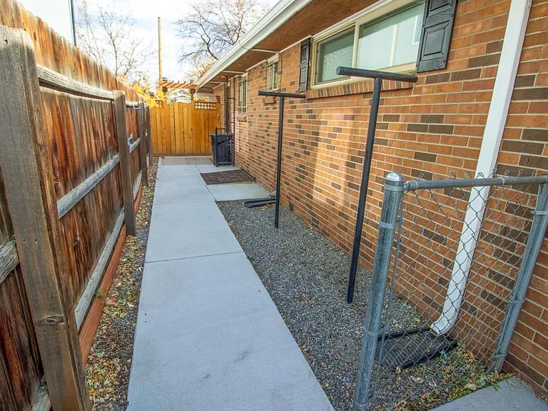2431 N Humboldt St — Photo 34